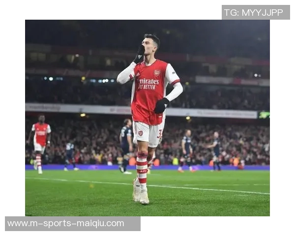 马丁内利的崛起与未来展望：从天才少年到足球明星的成长之路